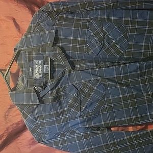 American Rag long sleeve button-up sz SM plaid